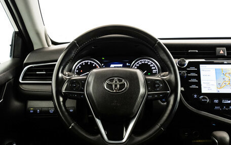 Toyota Camry, 2019 год, 2 500 000 рублей, 13 фотография