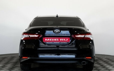 Toyota Camry, 2019 год, 2 500 000 рублей, 7 фотография