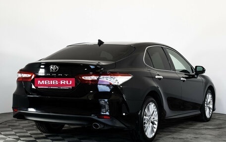 Toyota Camry, 2019 год, 2 500 000 рублей, 6 фотография