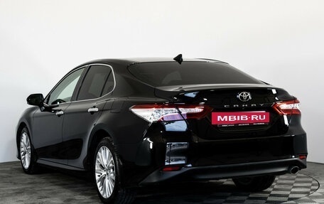 Toyota Camry, 2019 год, 2 500 000 рублей, 8 фотография