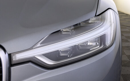 Volvo XC60 II, 2019 год, 3 800 000 рублей, 11 фотография