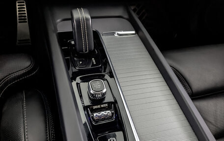 Volvo XC60 II, 2019 год, 3 800 000 рублей, 26 фотография