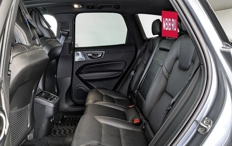 Volvo XC60 II, 2019 год, 3 800 000 рублей, 18 фотография
