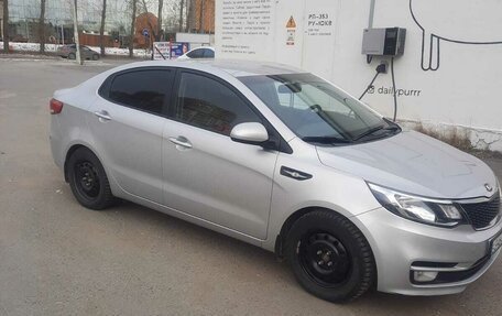 KIA Rio III рестайлинг, 2015 год, 900 000 рублей, 4 фотография