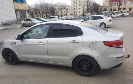 KIA Rio III рестайлинг, 2015 год, 900 000 рублей, 2 фотография