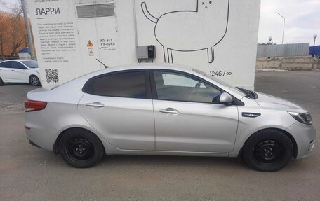KIA Rio III рестайлинг, 2015 год, 900 000 рублей, 8 фотография