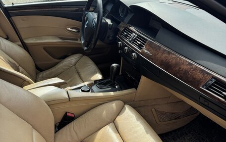 BMW 5 серия, 2007 год, 850 000 рублей, 10 фотография