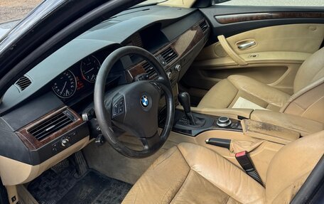BMW 5 серия, 2007 год, 850 000 рублей, 8 фотография