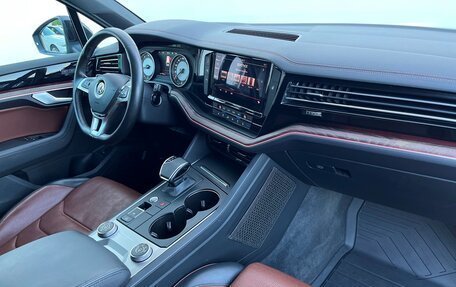 Volkswagen Touareg III, 2019 год, 5 290 500 рублей, 8 фотография