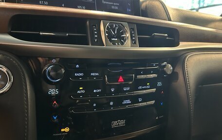 Lexus LX III, 2016 год, 6 300 000 рублей, 13 фотография