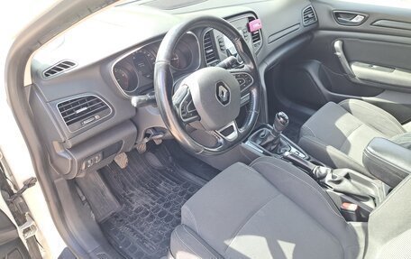 Renault Megane IV, 2017 год, 1 199 000 рублей, 20 фотография