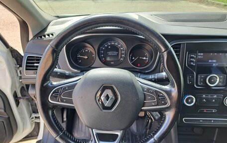 Renault Megane IV, 2017 год, 1 199 000 рублей, 27 фотография