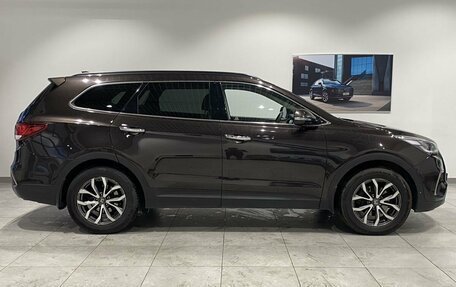 Hyundai Santa Fe III рестайлинг, 2017 год, 2 479 000 рублей, 4 фотография