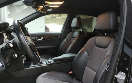 Mercedes-Benz C-Класс, 2013 год, 1 450 000 рублей, 21 фотография