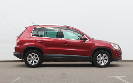 Volkswagen Tiguan I, 2011 год, 1 100 000 рублей, 4 фотография