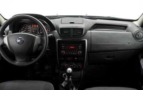 Nissan Terrano III, 2015 год, 1 080 000 рублей, 18 фотография