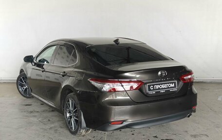 Toyota Camry, 2021 год, 2 750 000 рублей, 6 фотография