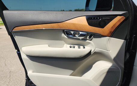 Volvo XC90 II рестайлинг, 2022 год, 5 200 000 рублей, 17 фотография