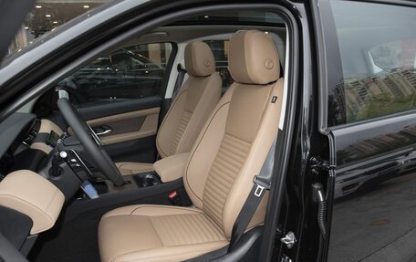 Land Rover Discovery Sport I рестайлинг, 2025 год, 4 900 000 рублей, 12 фотография