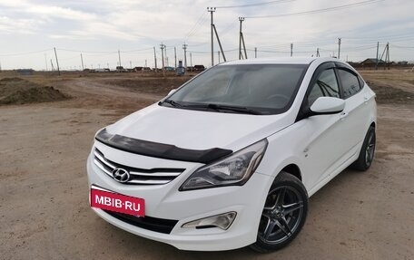 Hyundai Solaris II рестайлинг, 2014 год, 1 050 000 рублей, 2 фотография