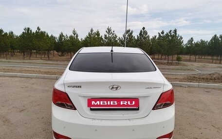 Hyundai Solaris II рестайлинг, 2014 год, 1 050 000 рублей, 7 фотография