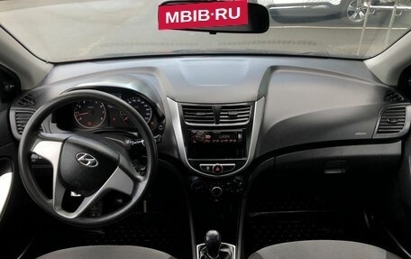 Hyundai Solaris II рестайлинг, 2011 год, 600 000 рублей, 10 фотография