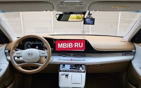Hyundai Grandeur, 2022 год, 2 080 000 рублей, 17 фотография