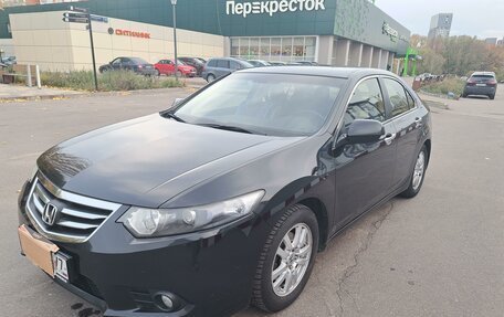 Honda Accord VIII рестайлинг, 2012 год, 1 720 000 рублей, 2 фотография