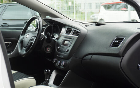 KIA cee'd III, 2015 год, 1 399 000 рублей, 19 фотография