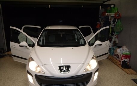 Peugeot 308 II, 2010 год, 715 000 рублей, 13 фотография