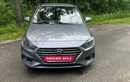 Hyundai Solaris II рестайлинг, 2018 год, 1 350 000 рублей, 10 фотография