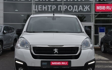 Peugeot Partner II рестайлинг 2, 2022 год, 2 050 000 рублей, 2 фотография