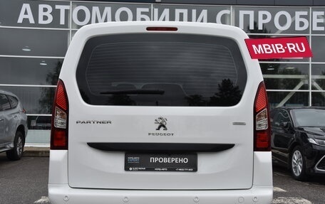 Peugeot Partner II рестайлинг 2, 2022 год, 2 050 000 рублей, 6 фотография