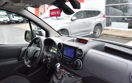 Peugeot Partner II рестайлинг 2, 2022 год, 2 050 000 рублей, 19 фотография