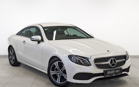 Mercedes-Benz E-Класс, 2019 год, 4 490 000 рублей, 3 фотография