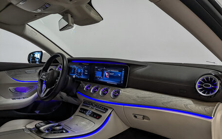 Mercedes-Benz E-Класс, 2019 год, 4 490 000 рублей, 13 фотография
