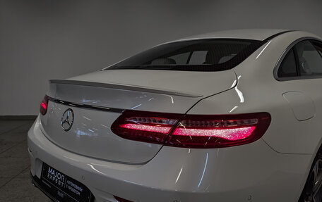 Mercedes-Benz E-Класс, 2019 год, 4 490 000 рублей, 28 фотография