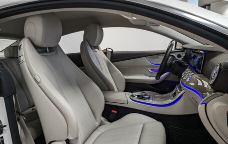 Mercedes-Benz E-Класс, 2019 год, 4 490 000 рублей, 24 фотография