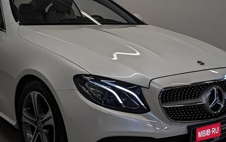 Mercedes-Benz E-Класс, 2019 год, 4 490 000 рублей, 27 фотография