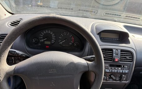 Mitsubishi Carisma I, 1999 год, 385 000 рублей, 7 фотография