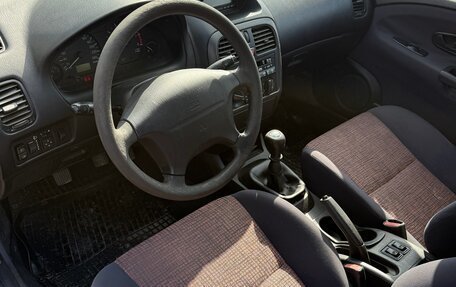 Mitsubishi Carisma I, 1999 год, 385 000 рублей, 8 фотография