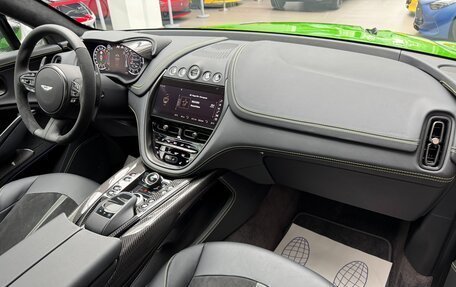 Aston Martin DBX I, 2024 год, 30 000 000 рублей, 28 фотография