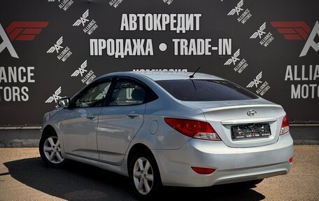 Hyundai Solaris II рестайлинг, 2013 год, 835 000 рублей, 5 фотография