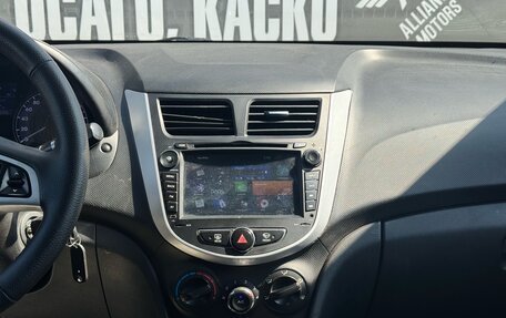 Hyundai Solaris II рестайлинг, 2013 год, 835 000 рублей, 22 фотография