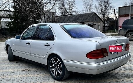 Mercedes-Benz E-Класс, 1998 год, 690 000 рублей, 8 фотография
