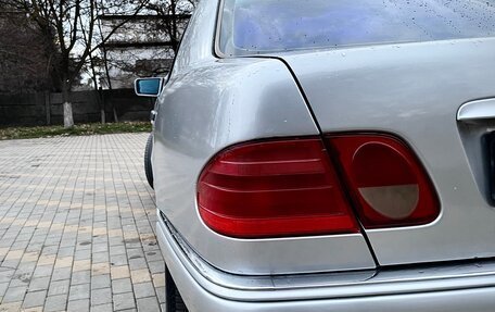 Mercedes-Benz E-Класс, 1998 год, 690 000 рублей, 14 фотография