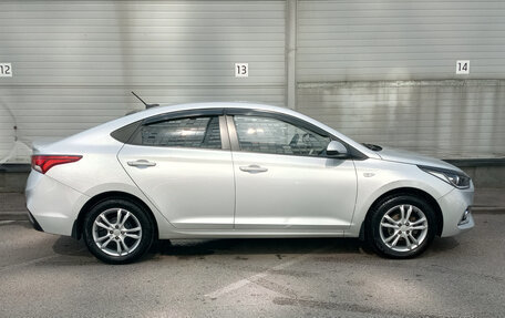 Hyundai Solaris II рестайлинг, 2018 год, 979 000 рублей, 4 фотография