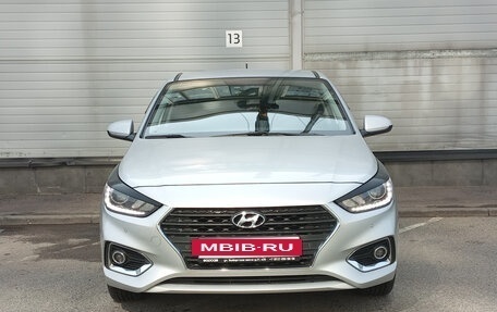 Hyundai Solaris II рестайлинг, 2018 год, 979 000 рублей, 2 фотография