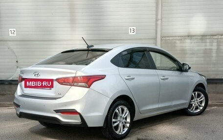 Hyundai Solaris II рестайлинг, 2018 год, 979 000 рублей, 5 фотография
