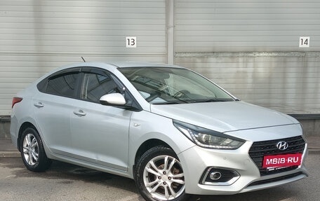 Hyundai Solaris II рестайлинг, 2018 год, 979 000 рублей, 3 фотография